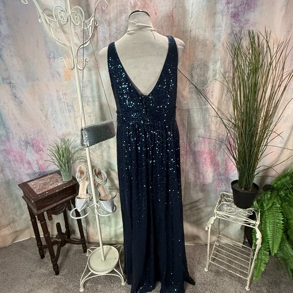 📌David's Bridal Sequin Navy Empire Waistline Bridesmaid - Formal  - Prom Dress - Picture 2 of 16